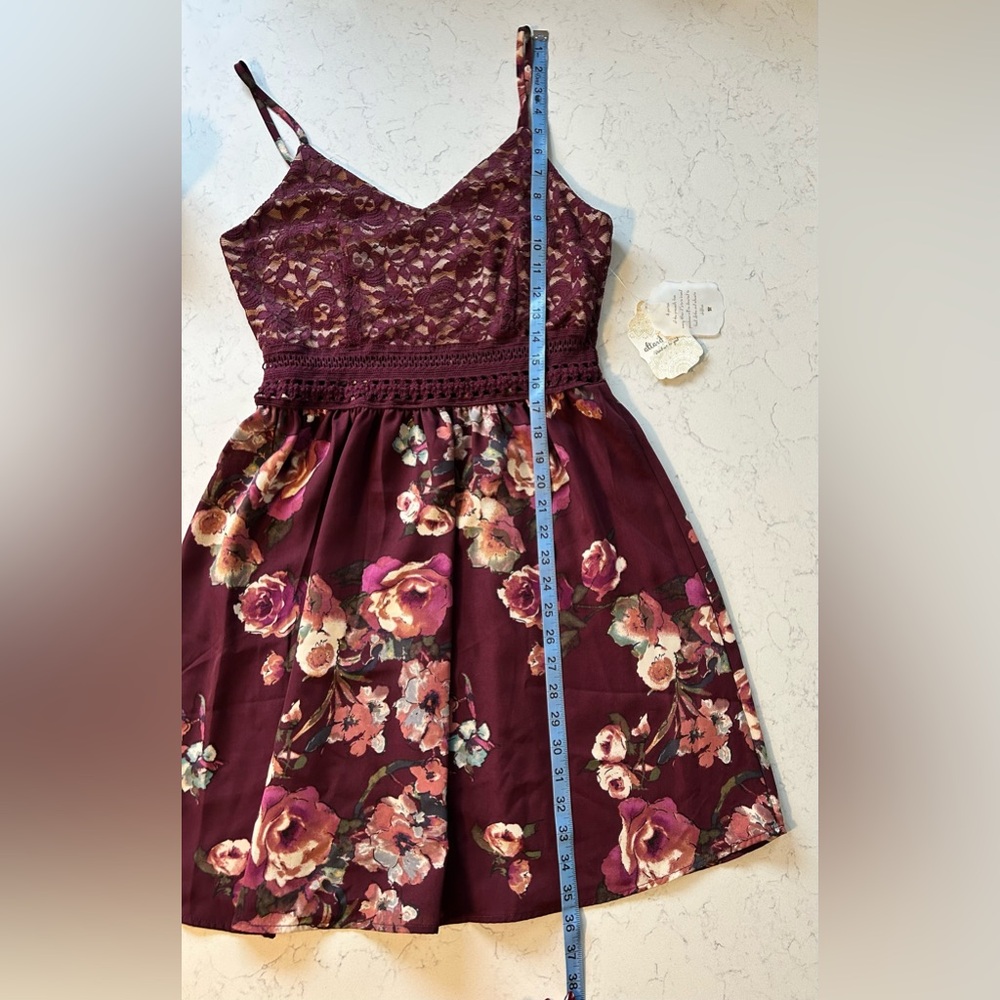 NWT Altar’d State Burgundy Floral Lace Bodice Dress Size Medium - Picture 14 of 16